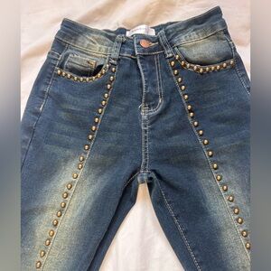 BAMBOO Studded Flare Jeans Woman’s Juniors Size 1
